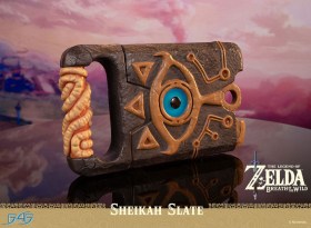 Sheikah Slate The Legend of Zelda Breath of the Wild 1/1 Life Size Statue by First 4 Figures