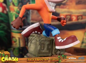 Crash Bandicoot Classic Statue by First 4 Figures
