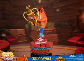 Crash (Winner) Crash Team Racing Nitro-Fueled Statue by First 4 Figures