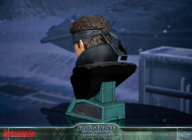 Solid Snake Metal Gear Solid Grand Scale Bust by First 4 Figures