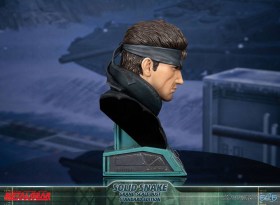 Solid Snake Metal Gear Solid Grand Scale Bust by First 4 Figures