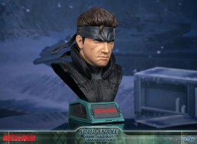 Solid Snake Metal Gear Solid Grand Scale Bust by First 4 Figures