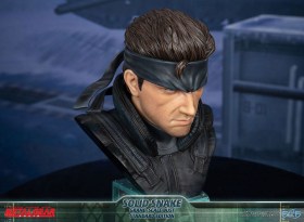 Solid Snake Metal Gear Solid Grand Scale Bust by First 4 Figures