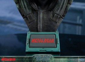 Solid Snake Metal Gear Solid Grand Scale Bust by First 4 Figures