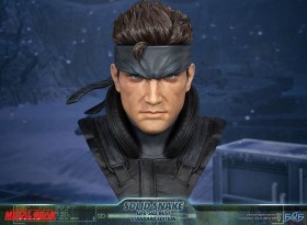 Solid Snake Metal Gear Solid 1/1 Life-Size Bust by First 4 Figures