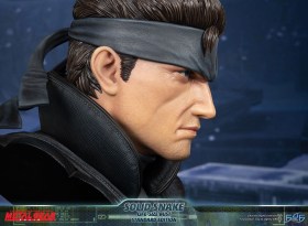 Solid Snake Metal Gear Solid 1/1 Life-Size Bust by First 4 Figures