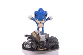 Sonic Standoff Sonic the Hedgehog 2 Statue by First 4 Figures