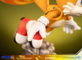 Tails Standoff Sonic the Hedgehog 2 Statue by First 4 Figures