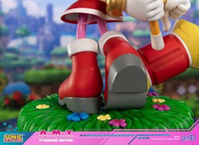 Amy Sonic the Hedgehog Statue by First 4 Figures