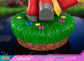 Amy Sonic the Hedgehog Statue by First 4 Figures