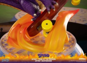 Spyro Skateboard Spyro Year of the Dragon PVC Statue by First 4 Figures