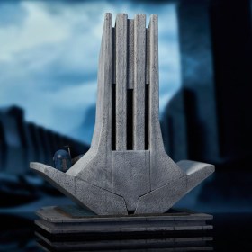 Bo-Katan Kryze on Throne The Mandalorian Star Wars Premier Collection 1/7 Statue by Gentle Giant