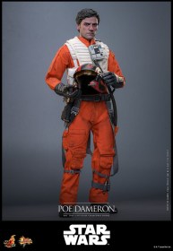 Poe Dameron Star Wars The Force Awakens 1/6 Action Figure by Hot Toys