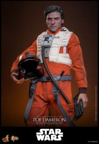 Poe Dameron Star Wars The Force Awakens 1/6 Action Figure by Hot Toys