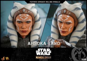 Ahsoka Tano Star Wars The Mandalorian 1/6 Action Figure by Hot Toys