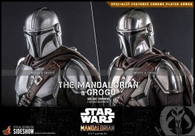 The Mandalorian & Grogu Deluxe Version Star Wars The Mandalorian 1/6 Action Figure 2-Pack by Hot Toys