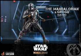 The Mandalorian & Grogu Deluxe Version Star Wars The Mandalorian 1/6 Action Figure 2-Pack by Hot Toys