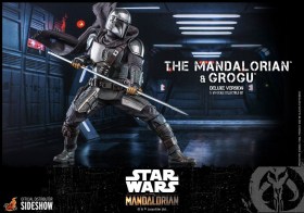 The Mandalorian & Grogu Deluxe Version Star Wars The Mandalorian 1/6 Action Figure 2-Pack by Hot Toys