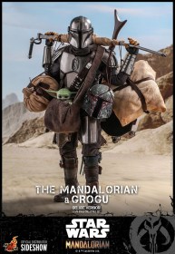 The Mandalorian & Grogu Deluxe Version Star Wars The Mandalorian 1/6 Action Figure 2-Pack by Hot Toys