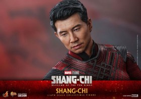 Shang-Chi and the Legend of the Ten Rings Movie Masterpiece 1/6 Action Figure Shang-Chi by Hot Toys