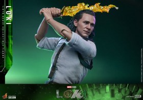 Loki 1/6 Action Figure Loki by Hot Toys