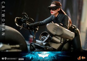 Catwoman The Dark Knight Trilogy Movie Masterpiece 1/6 Action Figure by Hot Toys