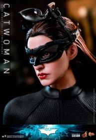 Catwoman The Dark Knight Trilogy Movie Masterpiece 1/6 Action Figure by Hot Toys