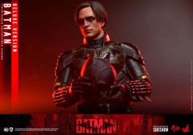 Batman Deluxe Version The Batman Movie Masterpiece 1/6 Action Figure by Hot Toys