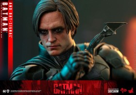 Batman with Bat-Signal The Batman Movie Masterpiece 1/6 Action Figure by Hot Toys