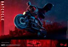 Batcycle The Batman Movie Masterpiece 1/6 Action Figure by Hot Toys