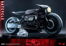 Batcycle The Batman Movie Masterpiece 1/6 Action Figure by Hot Toys