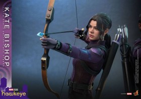 Kate Bishop Hawkeye Masterpiece 1/6 Action Figure by Hot Toys