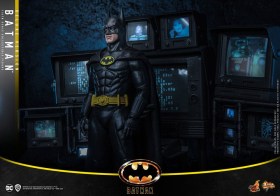 Batman (Deluxe Version) Batman (1989) Movie Masterpiece 1/6 Action Figure by Hot Toys