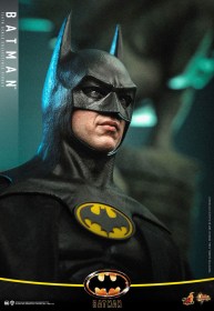 Batman (1989) Movie Masterpiece 1/6 Action Figure Batman by Hot Toys