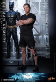 Batman Armory with Bruce Wayne The Dark Knight Rises Movie Masterpiece 1/6 Action Figures & Diorama by Hot Toys