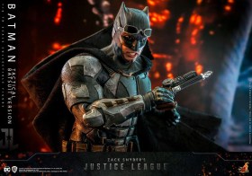 Batman (Tactical Batsuit Version) Zack Snyder`s Justice League 1/6 Action Figure by Hot Toys