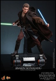 Anakin Skywalker Star Wars Episode II 1/6 Action Figure by Hot Toys