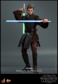 Anakin Skywalker Star Wars Episode II 1/6 Action Figure by Hot Toys