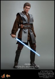 Anakin Skywalker Star Wars Episode II 1/6 Action Figure by Hot Toys