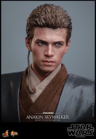Anakin Skywalker Star Wars Episode II 1/6 Action Figure by Hot Toys