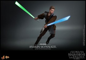 Anakin Skywalker Star Wars Episode II 1/6 Action Figure by Hot Toys