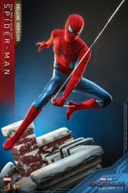 Spider-Man (New Red and Blue Suit) (Deluxe Version) Spider-Man No Way Home Movie Masterpiece 1/6 Action Figure by Hot Toys