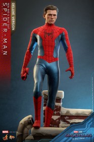 Spider-Man (New Red and Blue Suit) (Deluxe Version) Spider-Man No Way Home Movie Masterpiece 1/6 Action Figure by Hot Toys