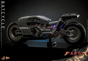 Batcycle The Flash Movie Masterpiece 1/6 Vehicle by Hot Toys