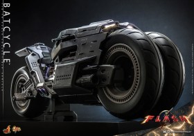 Batcycle The Flash Movie Masterpiece 1/6 Vehicle by Hot Toys