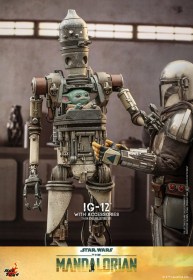 IG-12 with accessories Star Wars The Mandalorian 1/6 Action Figure by Hot Toys