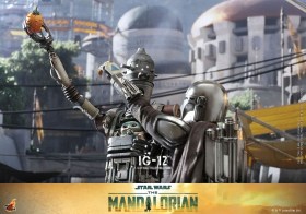 IG-12 Star Wars The Mandalorian 1/6 Action Figure by Hot Toys