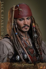 Jack Sparrow Pirates of the Caribbean Dead Men Tell No Tales 1/6 Action Figure by Hot Toys