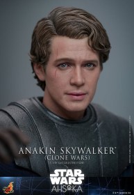 Anakin Skywalker Star Wars The Clone Wars 1/6 Action Figure by Hot Toys