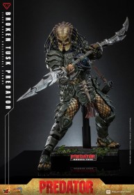 Broken Tusk Predator Alien vs. Predator 1/6 Action Figure by Hot Toys